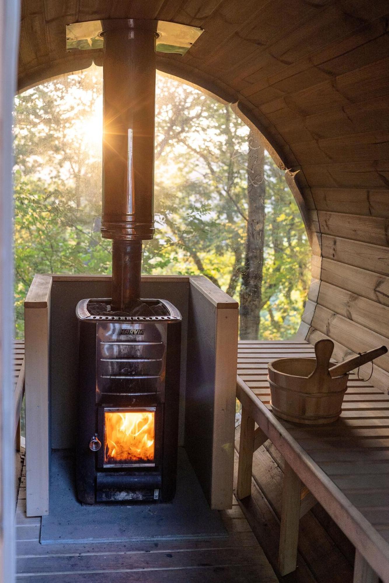 Chestnut Tree House With Hot Tub & Sauna Barmouth Extérieur photo