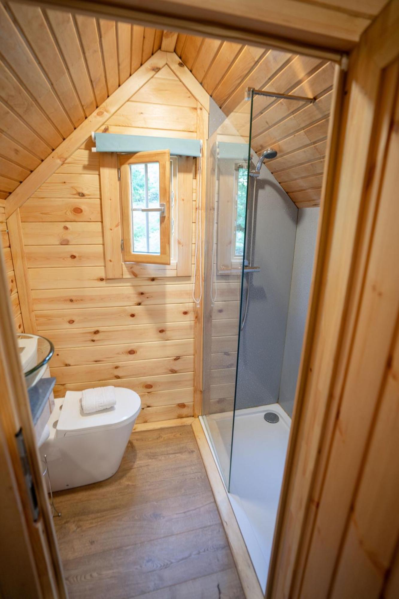 Chestnut Tree House With Hot Tub & Sauna Barmouth Extérieur photo