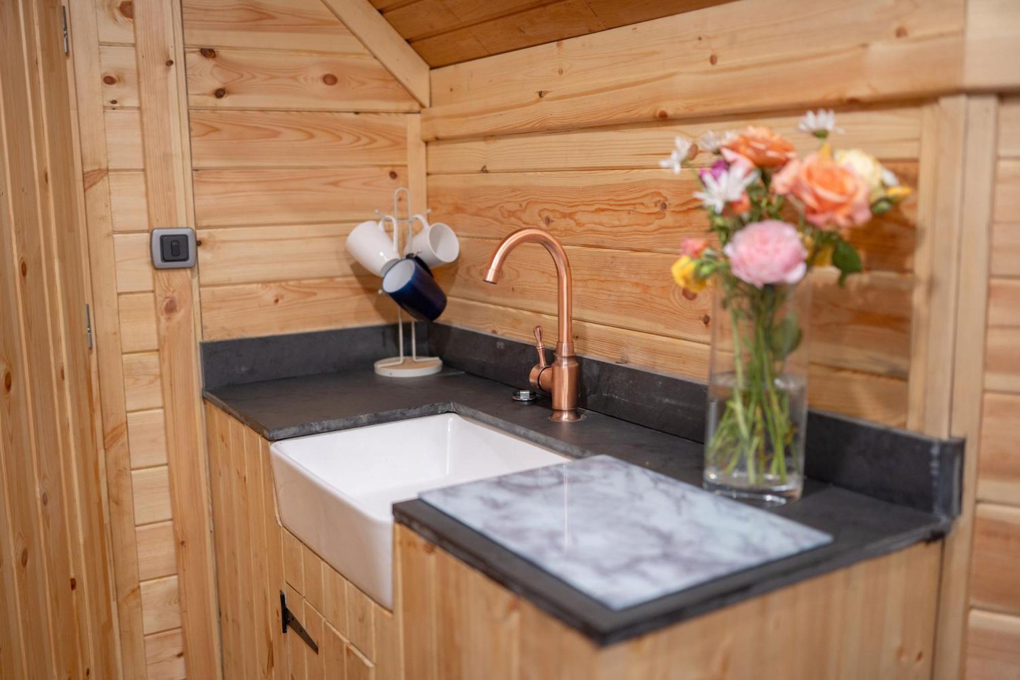 Chestnut Tree House With Hot Tub & Sauna Barmouth Extérieur photo